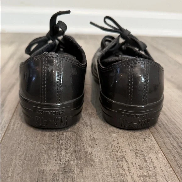 Converse Low Top Space Gray Patent Leather Sneakers - Picture 4 of 8